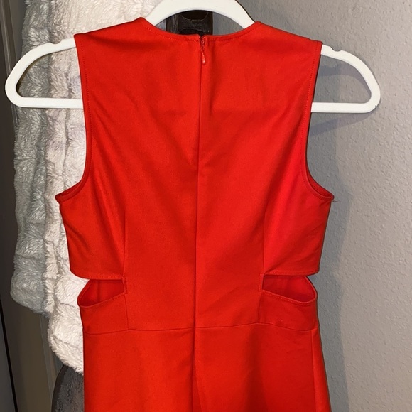 1. STATE red dress size XS side cutouts sleeveless​ - Picture 4 of 7